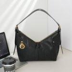 Dior leather handbag with classic pattern-168242