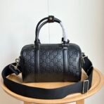 Gucci pillow bag / can be carried by hand or on the shoulder-168055